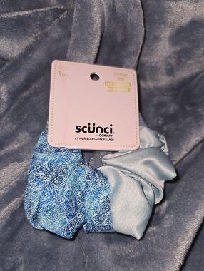 Scunci Two-Tone Blue Satin & Paisley Scrunchie